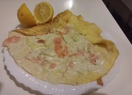 Omelette au saumon fumé