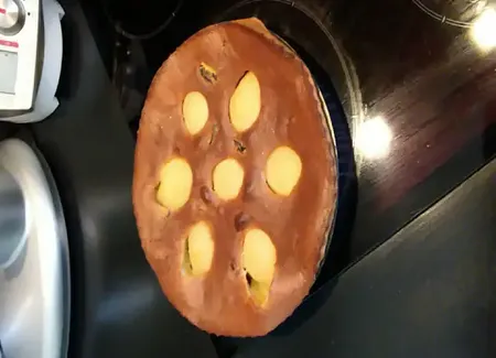 Clafoutis aux poires et aux pruneaux
