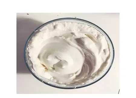 Glace yaourt à la fraise facile