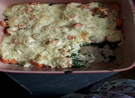 Gratin d'épinards et carottes aux oignons