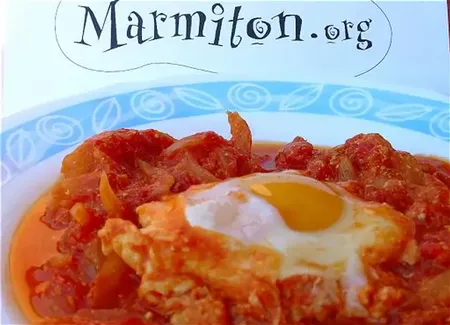 Oeufs à la tomate