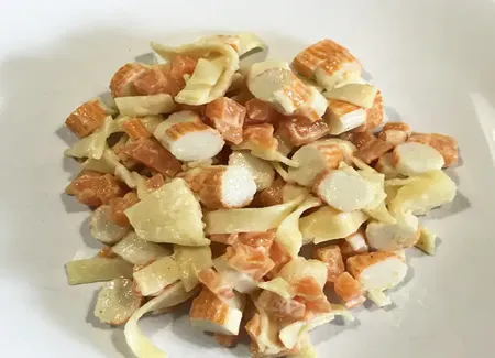 Salade surimi ananas