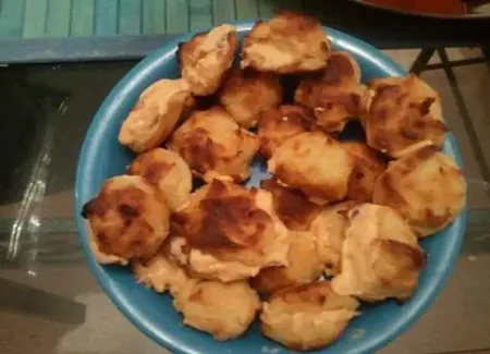Petits choux à la creme de chorizo