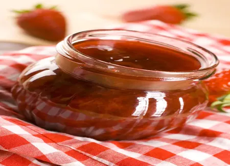 Confiture de fraises et poires vanillées