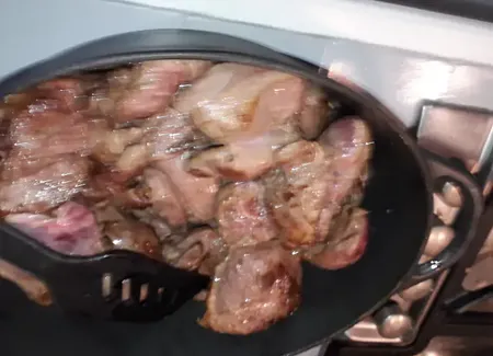 Noix de joue de porc aux champignons