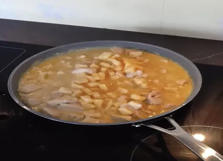Curry de poulet à l'ananas rapide
