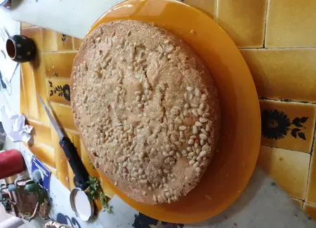 Gâteau d'amandes aux pignons