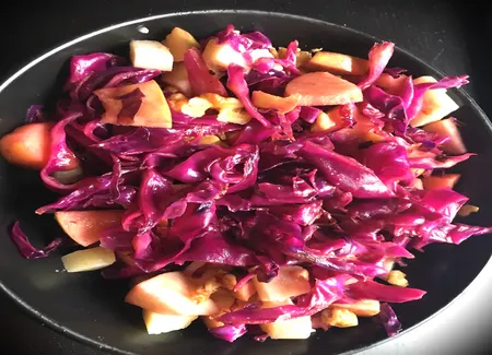Chou rouge cuit aux pommes