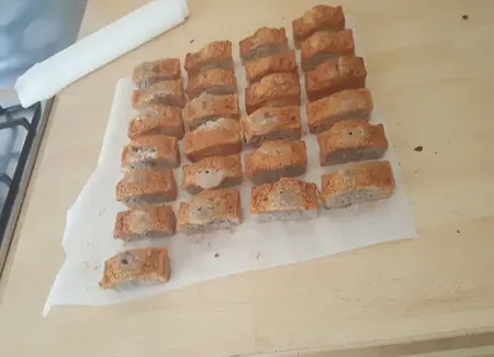 Cake au yaourt, framboise et amande