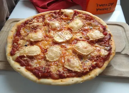 Tarte-pizza aux restes de fromages