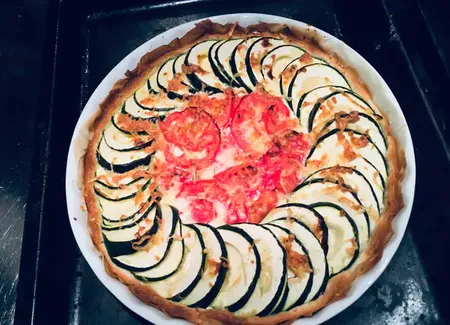 Flan de courgettes à la tomate