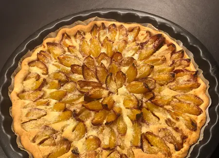 Tarte aux prunes rouges de cécile