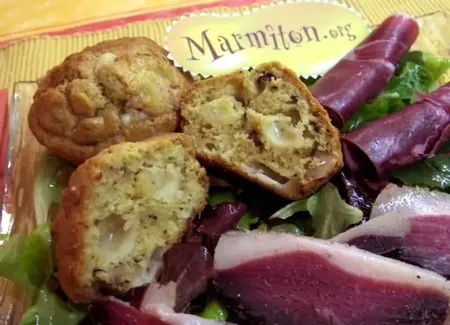 Muffins pyrénéens à l'ossau iraty et aux noix
