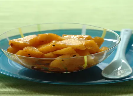Ananas flambé au rhum et au miel