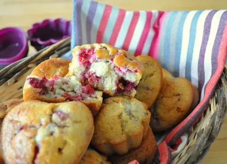 Petits gâteaux moelleux à la framboise