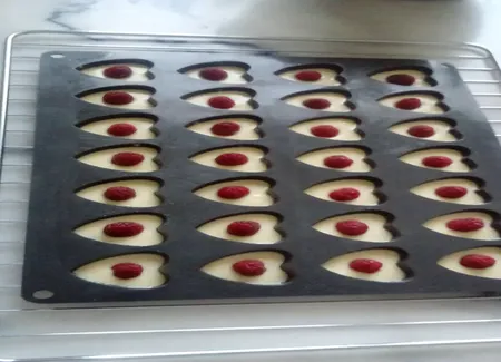 Petits coeurs moelleux à la framboise