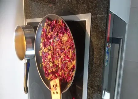Chou rouge et poireaux au bleu de bresse